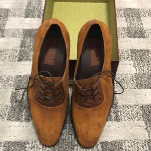 Men’s dress shoes